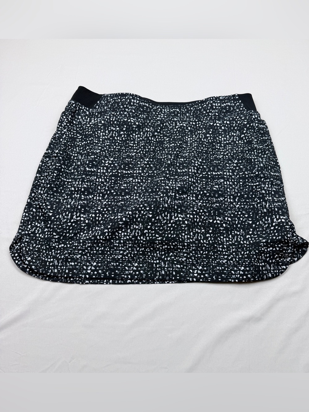 Women's Cypress Club Black & White Printed Skort with Elastic Waist